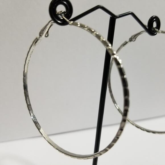 silver tone pierce round hoop diamond cut 2" lever back - Picture 3 of 14